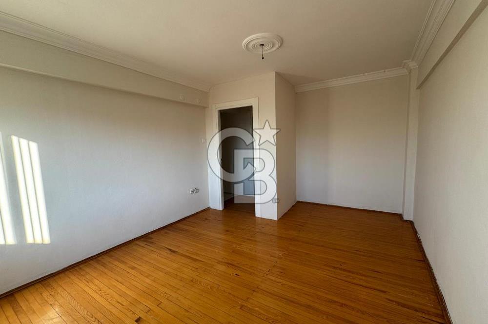 ÇİĞLİ MERKEZ, DERE CADDE ASANSÖRLÜ KATTA TEK DAİRE SATILIK 4+1