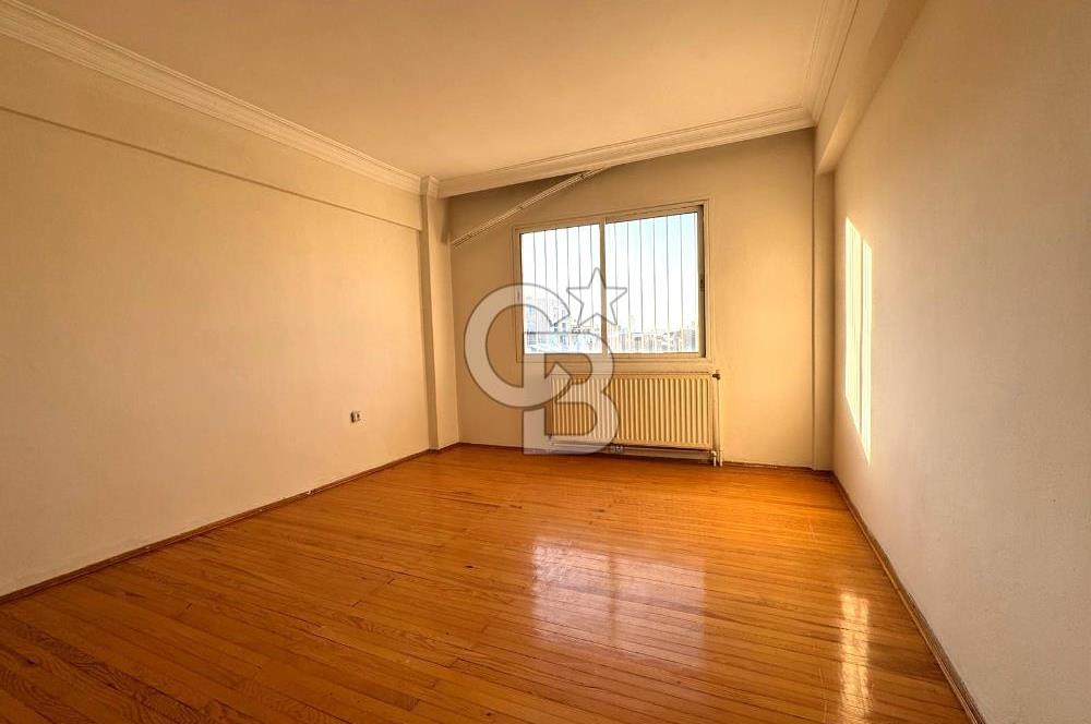 ÇİĞLİ MERKEZ, DERE CADDE ASANSÖRLÜ KATTA TEK DAİRE SATILIK 4+1