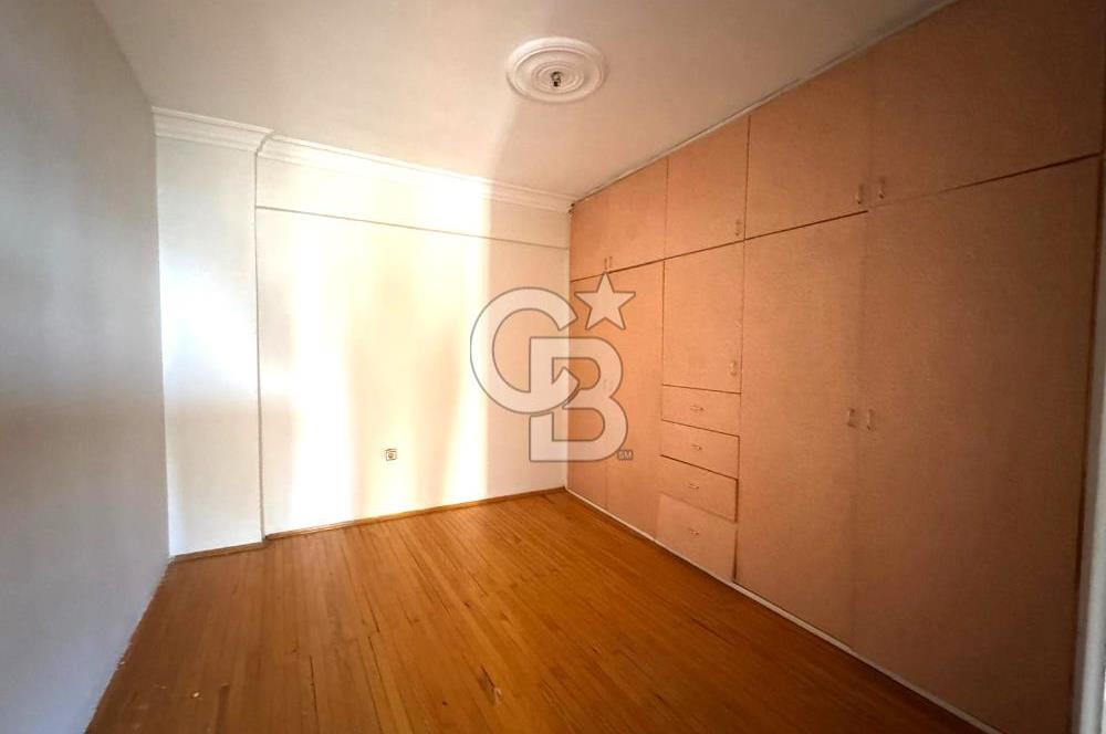 ÇİĞLİ MERKEZ, DERE CADDE ASANSÖRLÜ KATTA TEK DAİRE SATILIK 4+1