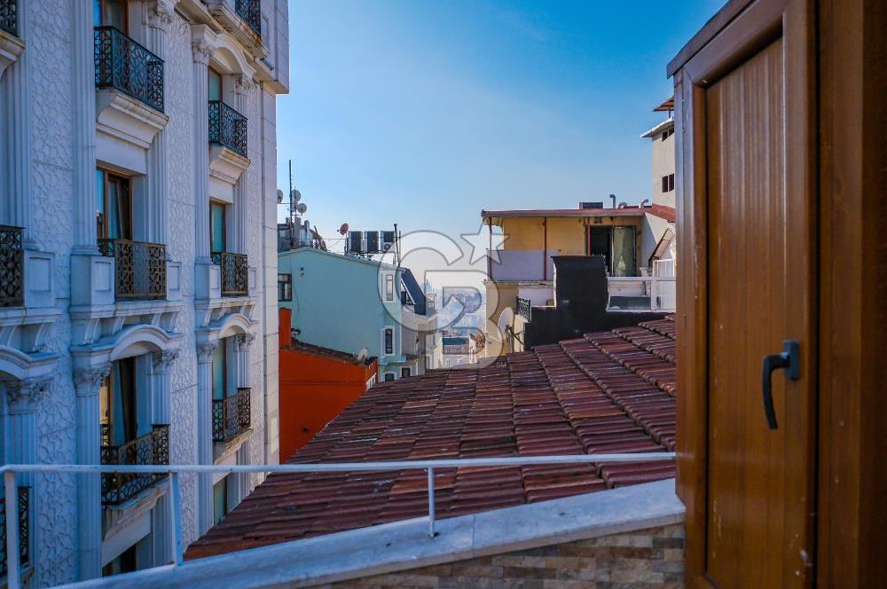 Cihangir ve Sıraselviler Cad. Komşu Tertemiz Kiralık Eşyalı 1+1