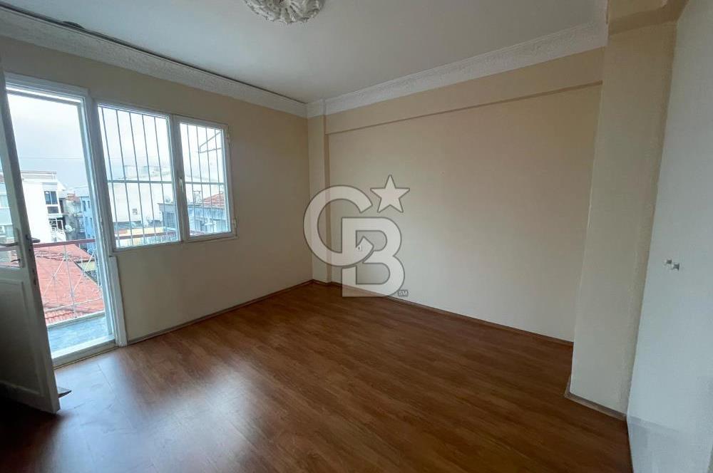 Karşıyaka Bahariye'de Geniş 2+1 Kiralık Daire