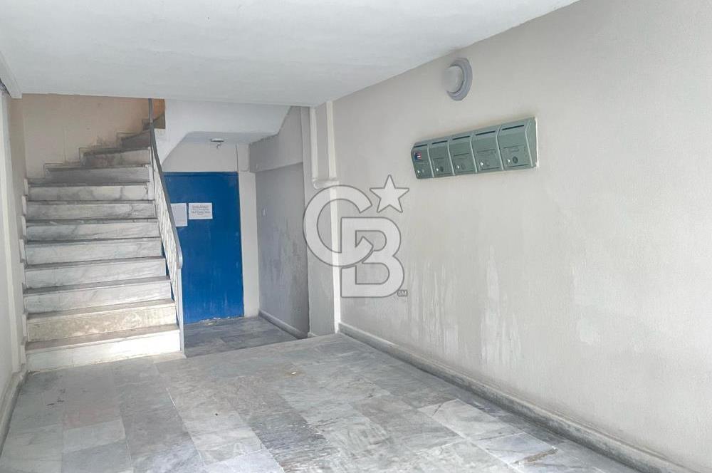 Karşıyaka Bahariye'de Geniş 2+1 Kiralık Daire