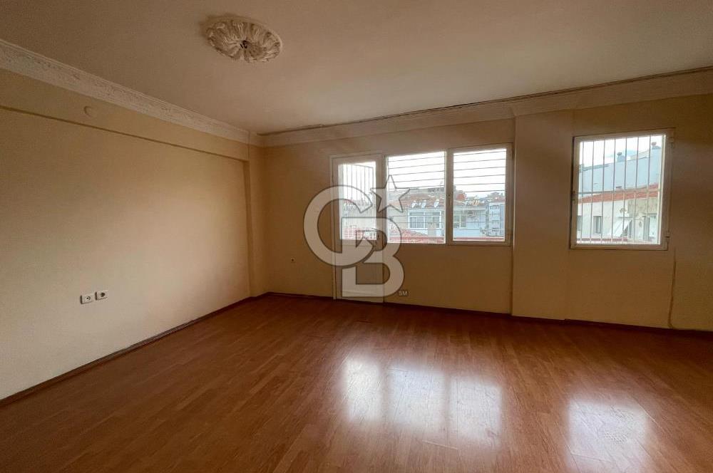 Karşıyaka Bahariye'de Geniş 2+1 Kiralık Daire