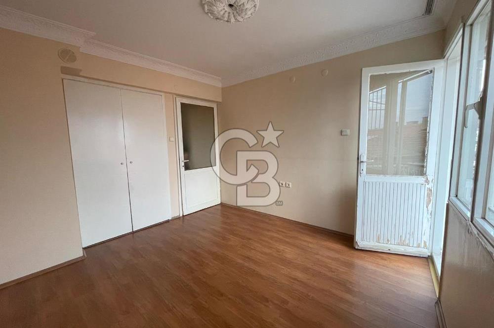Karşıyaka Bahariye'de Geniş 2+1 Kiralık Daire