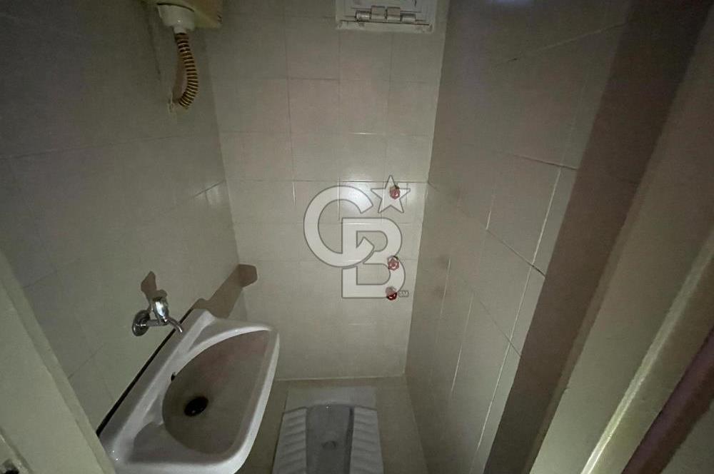 Karşıyaka Bahariye'de Geniş 2+1 Kiralık Daire