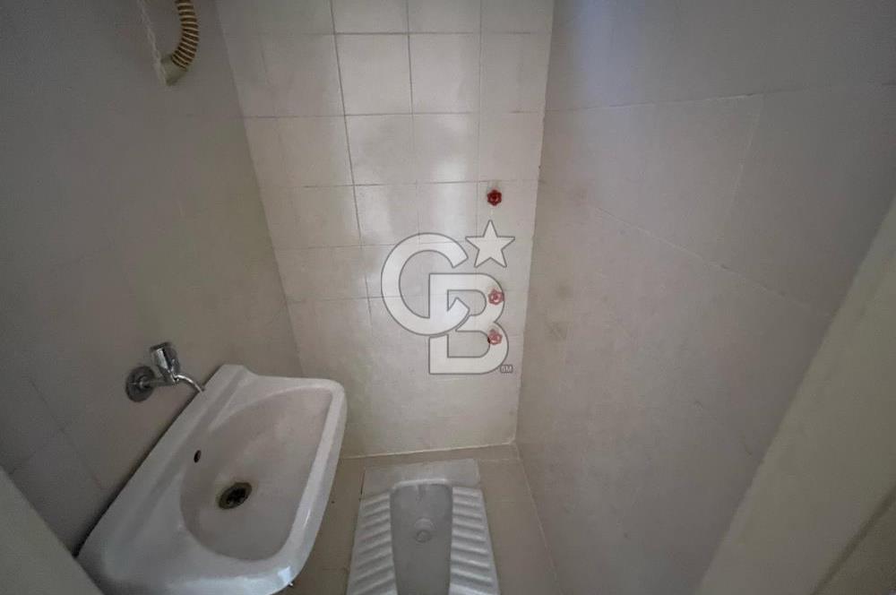 Karşıyaka Bahariye'de Geniş 2+1 Kiralık Daire