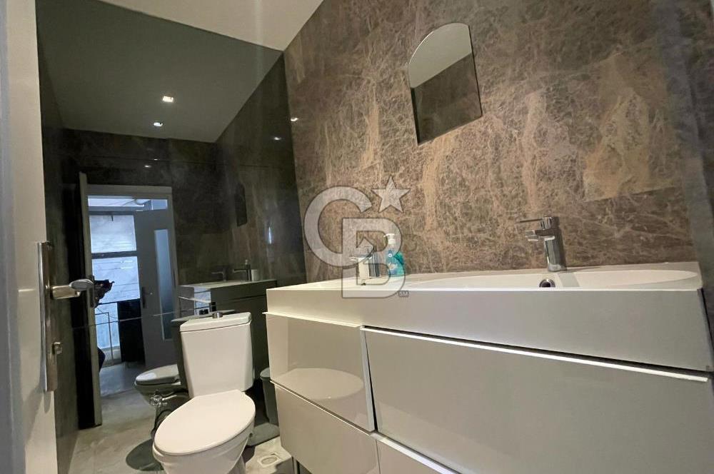 Bayraklı Mansuroğlu'nda 60m2  Kiralık Mobilyalıı Ofis