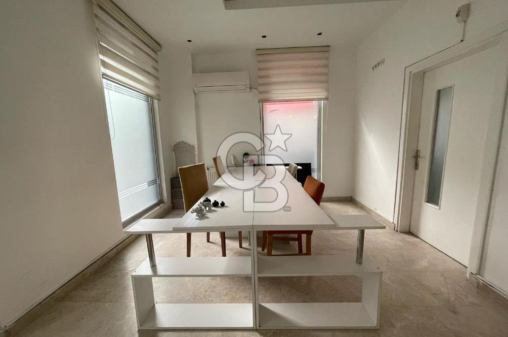 Bayraklı Mansuroğlu'nda 60m2  Kiralık Mobilyalıı Ofis