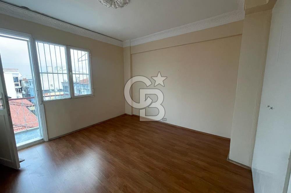 Karşıyaka Bahariye'de Geniş 2+1 Kiralık Daire