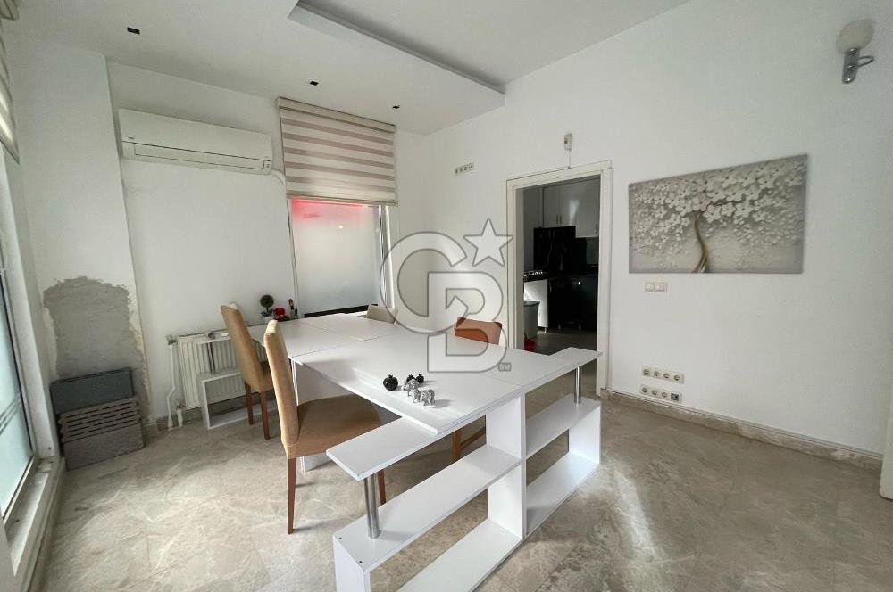 Bayraklı Mansuroğlu'nda 60m2  Kiralık Mobilyalıı Ofis