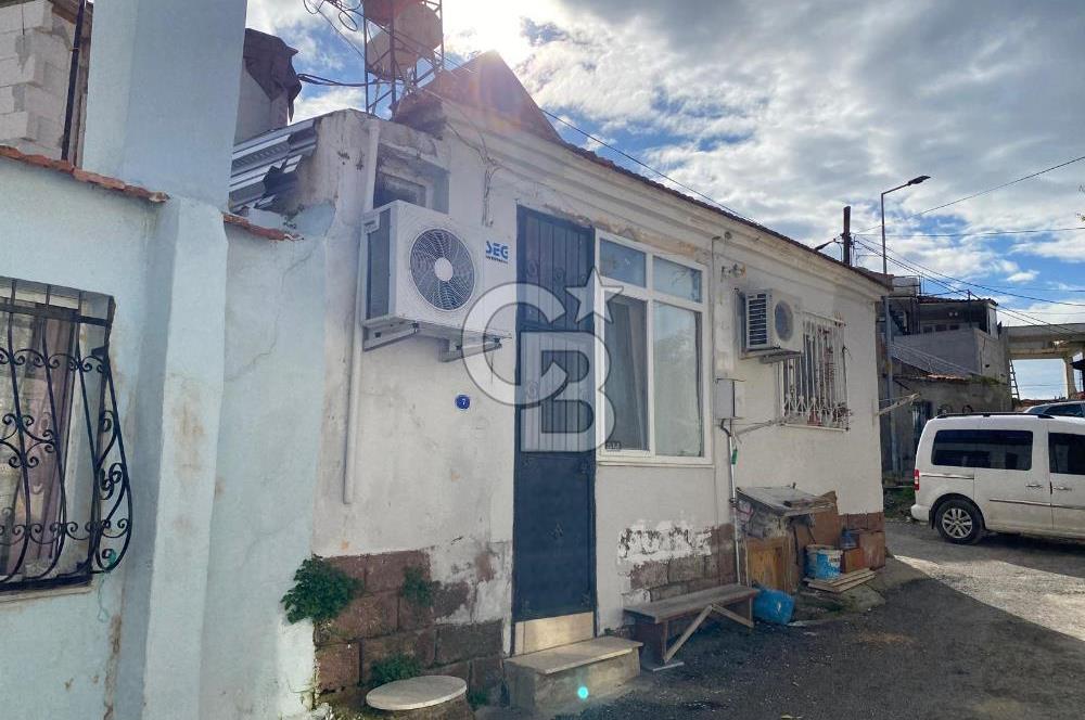 Urla sanat sokağı arkasında satılık müstakil ev