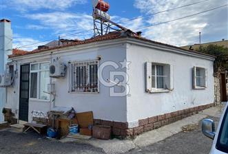 Urla sanat sokağı arkasında satılık müstakil ev