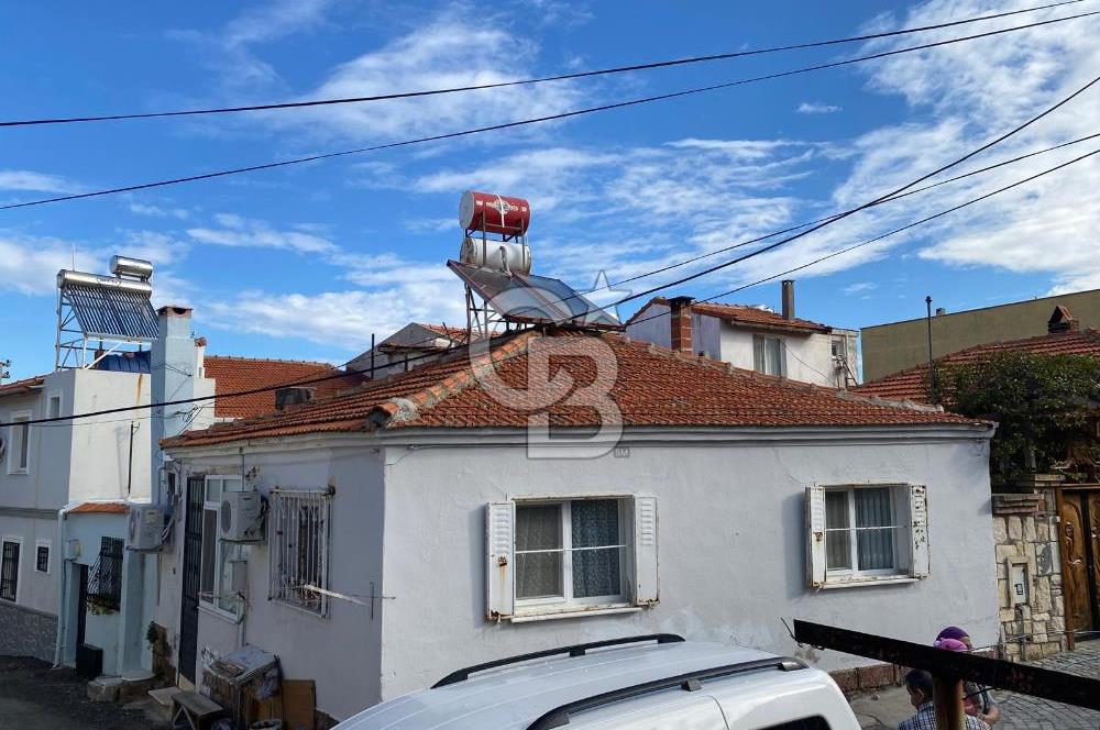 Urla sanat sokağı arkasında satılık müstakil ev