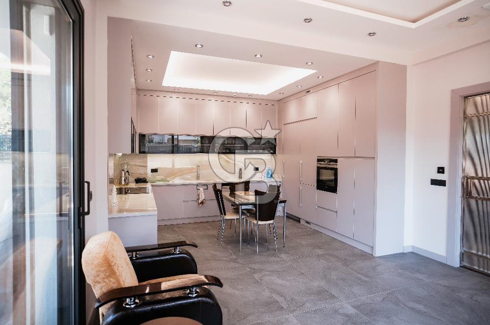 Bahçelievler Mh. Satılık 450m² Ultra Lüks 8+2 Villa