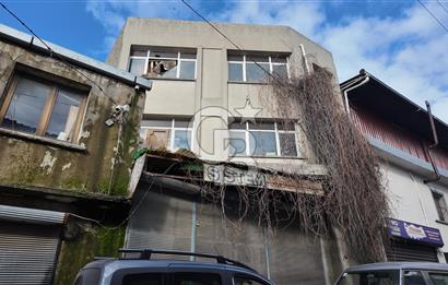 İzmir, Karabağlar Sanayi de Satılık Komple Bina