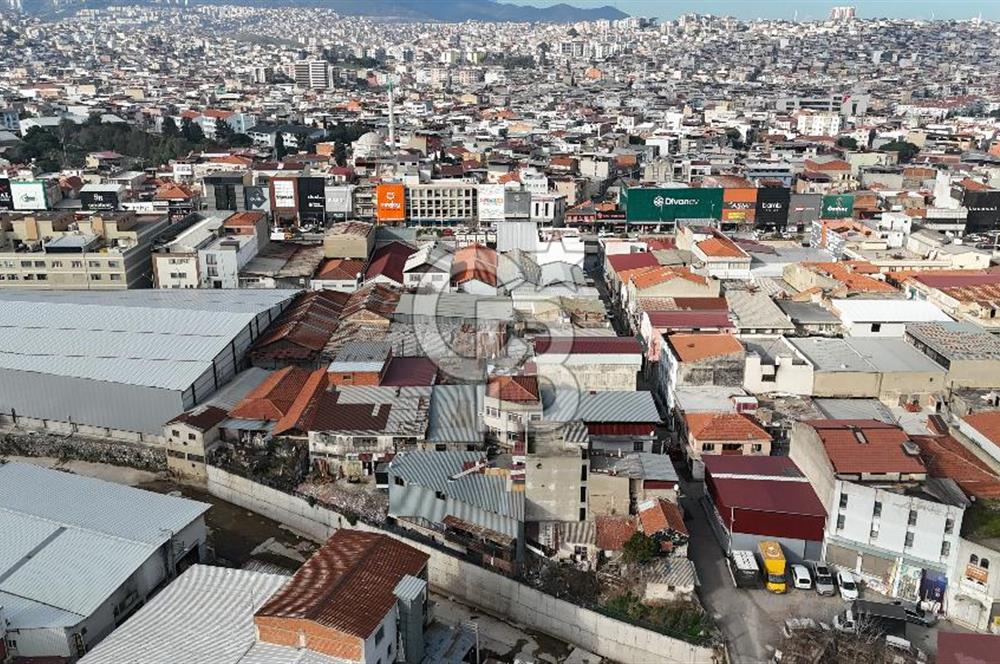 İzmir, Karabağlar Sanayi de Satılık Komple Bina