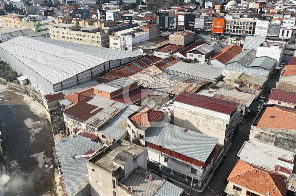 İzmir, Karabağlar Sanayi de Satılık Komple Bina