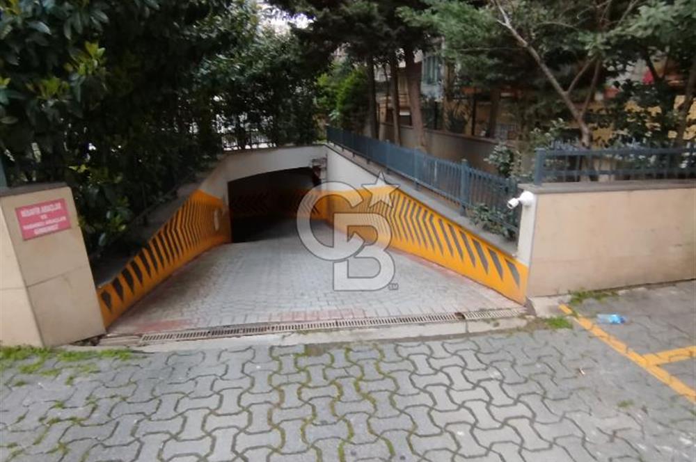 ERENKÖY ETHEM EFENDİ CAD.1 PARALEL 4+1 140 M2 GENÇ BİNA ÇOK ŞIK