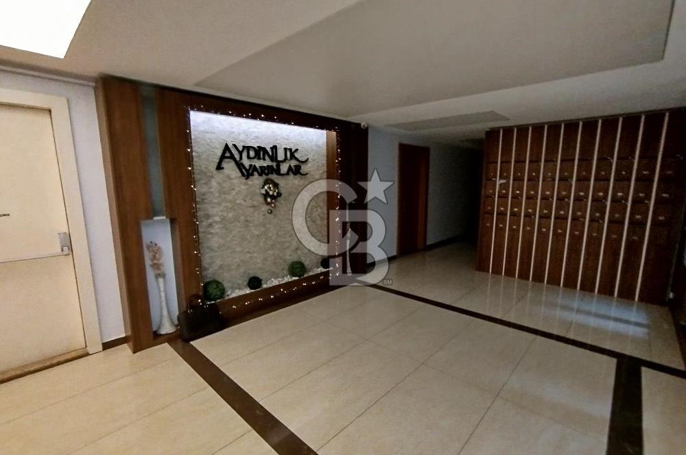 ERENKÖY ETHEM EFENDİ CAD.1 PARALEL 4+1 140 M2 GENÇ BİNA ÇOK ŞIK