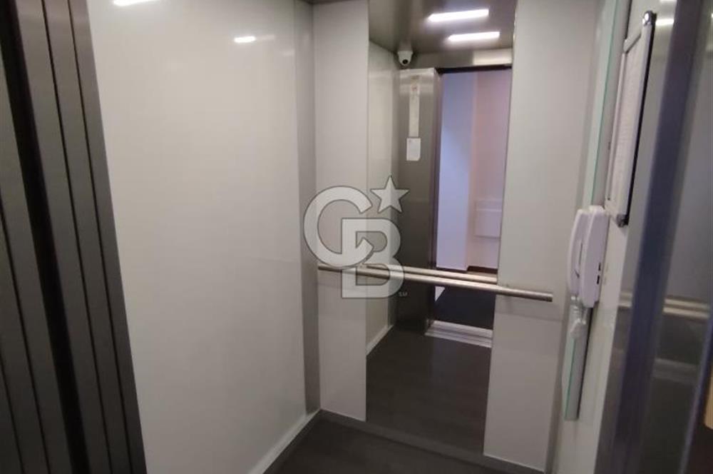 ERENKÖY ETHEM EFENDİ CAD.1 PARALEL 4+1 140 M2 GENÇ BİNA ÇOK ŞIK