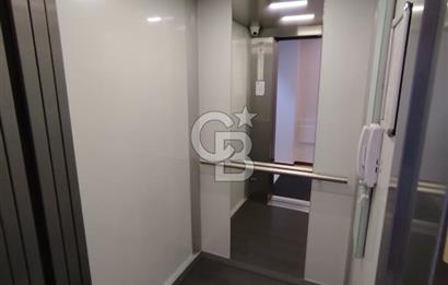 ERENKÖY ETHEM EFENDİ CAD.1 PARALEL 4+1 140 M2 GENÇ BİNA ÇOK ŞIK