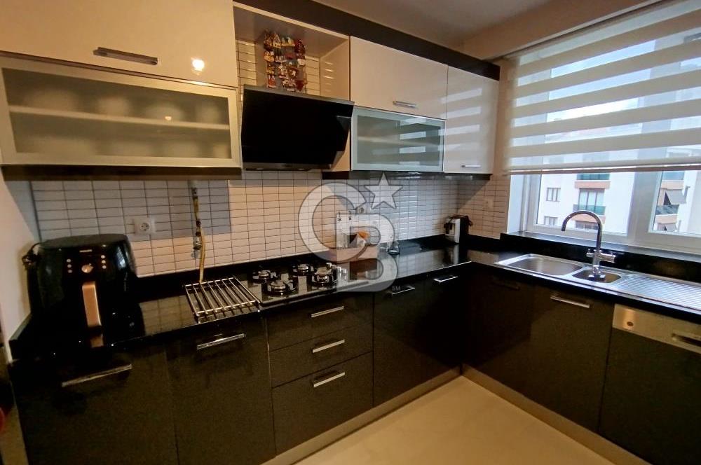 ERENKÖY ETHEM EFENDİ CAD.1 PARALEL 4+1 140 M2 GENÇ BİNA ÇOK ŞIK
