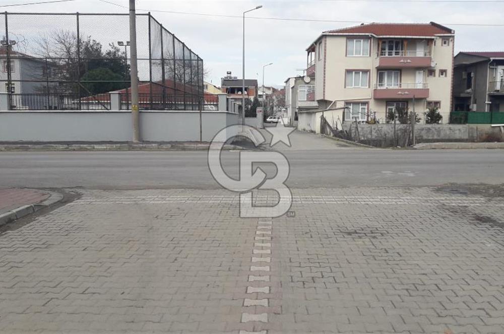 LAPSEKİ PAZAR YERİ YANINDA OKUL KARŞISI SATILIK İŞYERİ 