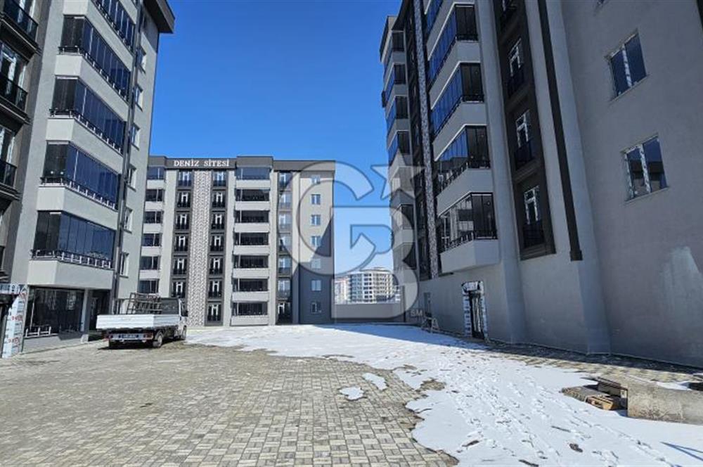 https://www.sahibinden.com/ilan/emlak-konut-satilik-cb-ata-dan-erzurum-yildizkent-deniz-sitesi-satilik-4-plus1-lux-daire-1230011411/detay/