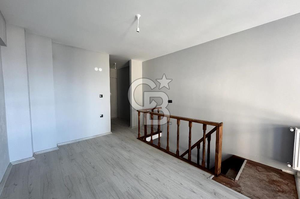 Tramvaya Yürüme Mesafesinde Sıfır Loft 1+1 Daire