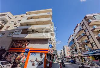 Nergiz Cadde Üstü Satılık Tadilatlı 3+1 Geniş Kilerli Daire
