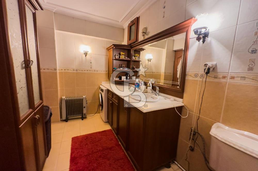 Nergiz Cadde Üstü Satılık Tadilatlı 3+1 Geniş Kilerli Daire