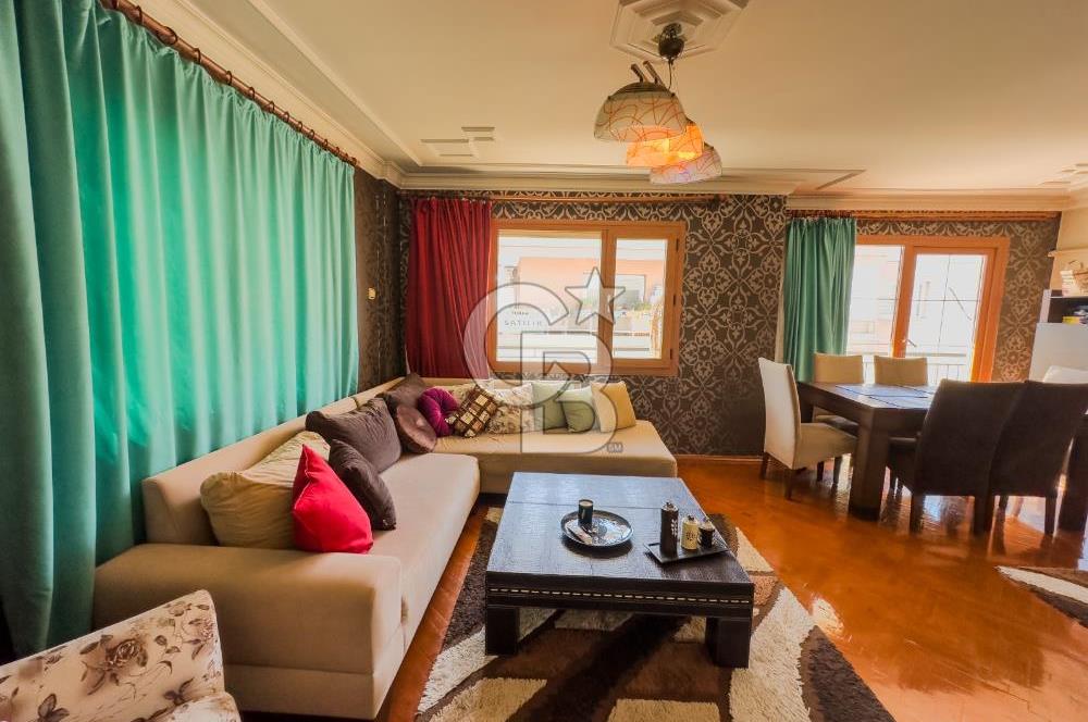 Nergiz Cadde Üstü Satılık Tadilatlı 3+1 Geniş Kilerli Daire
