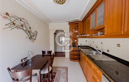 Nergiz Cadde Üstü Satılık Tadilatlı 3+1 Geniş Kilerli Daire