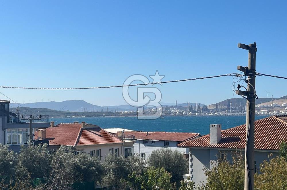 ALİAĞA YALI MAHALLESİNDE DENİZ MANZARALI SATILIK DUBLEKS DAİRE