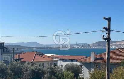 ALİAĞA YALI MAHALLESİNDE DENİZ MANZARALI SATILIK DUBLEKS DAİRE