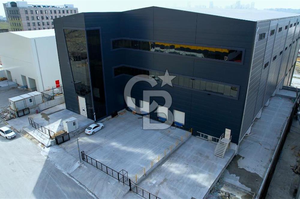 Arnavutköy Deliklikaya 4600m² Kiralık Lojistik Depo-4Tır Rampalı