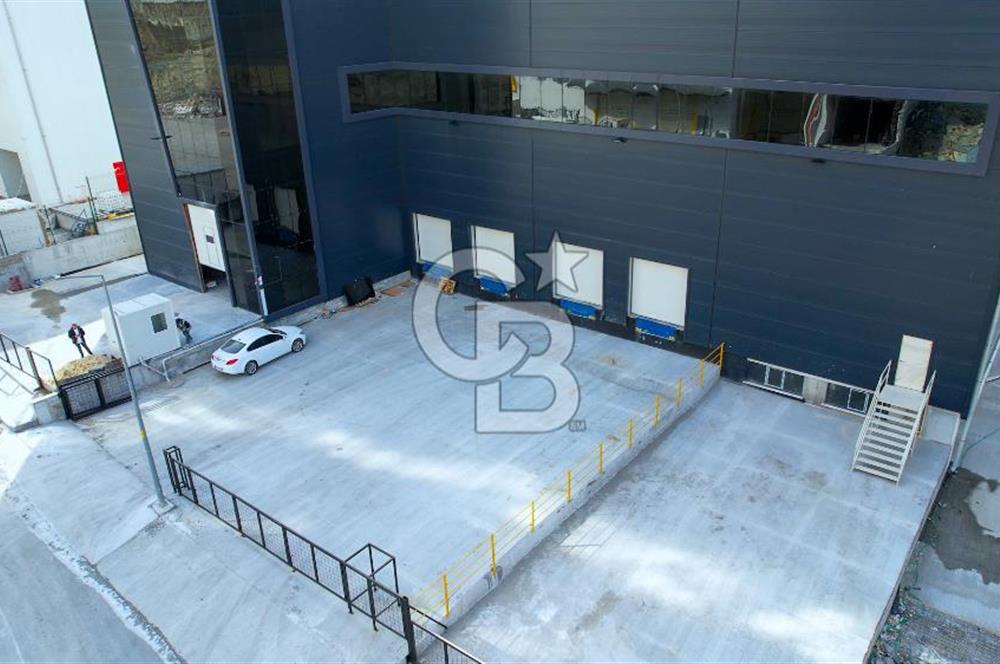 Arnavutköy Deliklikaya 4600m² Kiralık Lojistik Depo-4Tır Rampalı