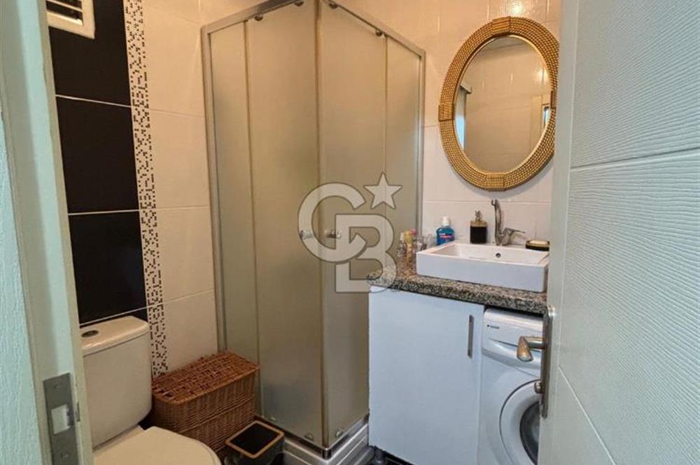 Askeri Cepheye İkinci Bina Satılık 2+1 Bakımlı Daire