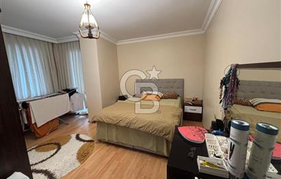 Askeri Cepheye İkinci Bina Satılık 2+1 Bakımlı Daire