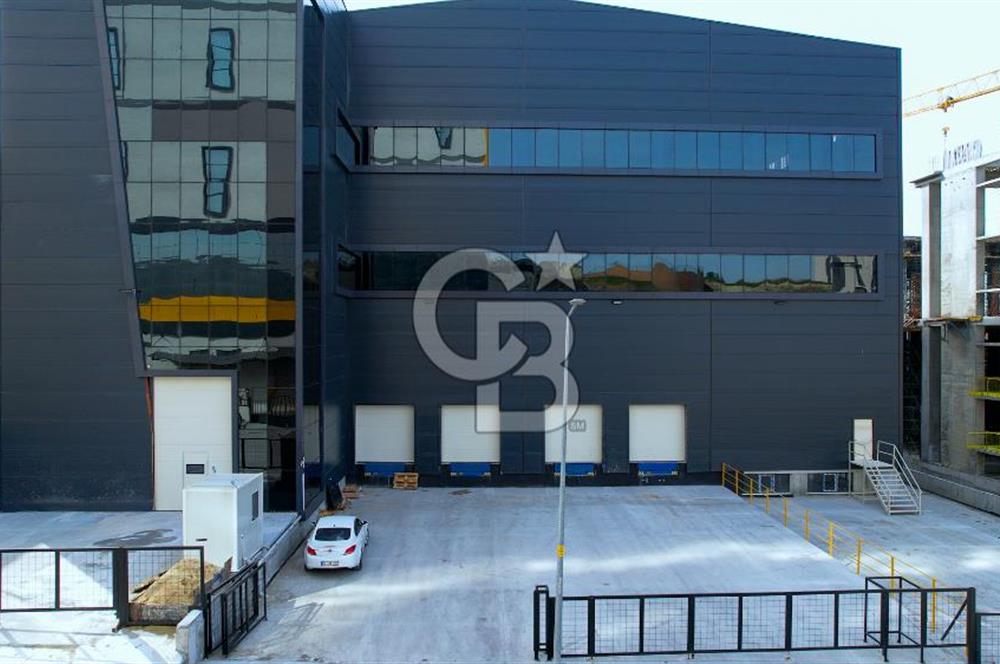Arnavutköy Deliklikaya 4600m² Kiralık Lojistik Depo-4Tır Rampalı