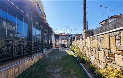 Yeni Foça Burunucu’nda 8+1 Denize Sıfır Satılık Lüks Villa
