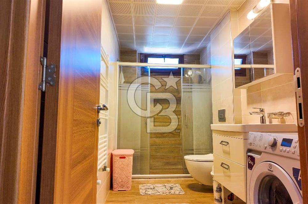 Yeni Foça Burunucu’nda 8+1 Denize Sıfır Satılık Lüks Villa