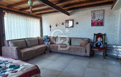 Yeni Foça Burunucu’nda 8+1 Denize Sıfır Satılık Lüks Villa