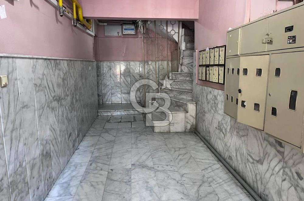 Alsancak Mimar Sinan Caddesinde 3+1 100 m2 Satılık Daire