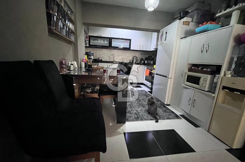 Alsancak Mimar Sinan Caddesinde 3+1 100 m2 Satılık Daire