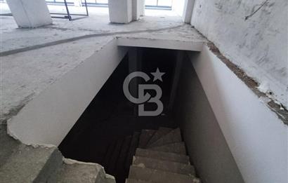 YALOVA ÇINARCIK ANA CADDEYE CEPHE KİRALIK DÜKKAN !. ( 90 m2 )