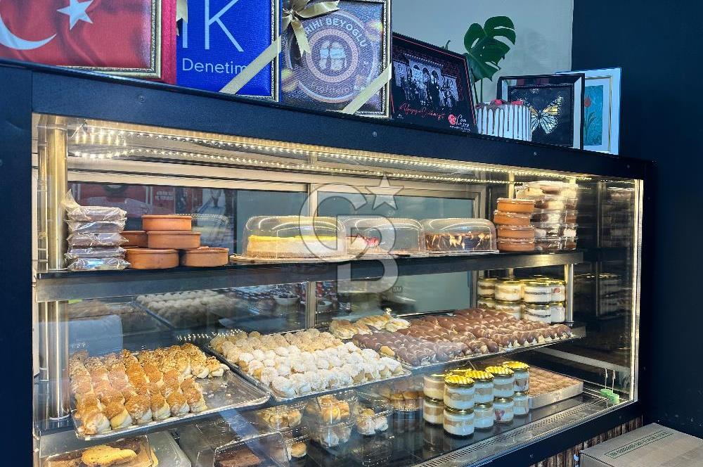 Ataşehir İçerenköy Merkez Devren Kiralık Profiterol Dükkanı Cafe