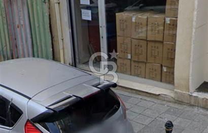 Acıbadem Caddesi' ne Komşu Satılık 3 Katlı 300 m2 Dükkan