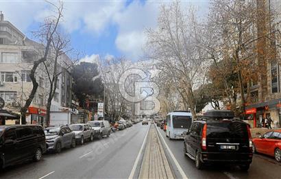Suadiye Minibüs Caddesi Üzerinde Emsalsiz komple satılık bina