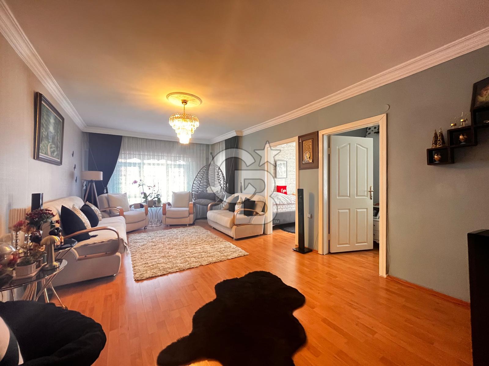 ŞAFAKTEPE' DE YAPILI ARA KATTA TÜM CEPHELERİ AÇIK 3+1 DAİRE